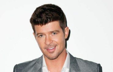 Robin-Thicke_1374081870434679