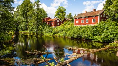 schweden-vaestmanland-rotes-haus